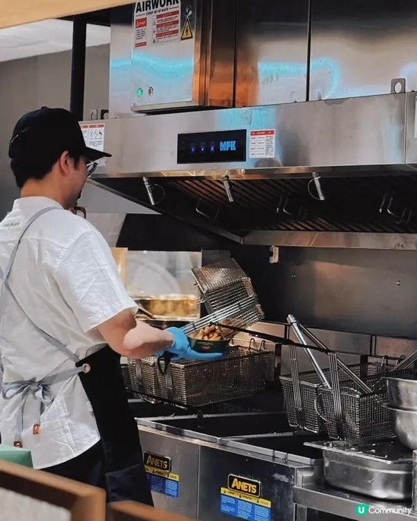 灣仔懷舊風 · N+ Burger爆汁登場 🌆🍔