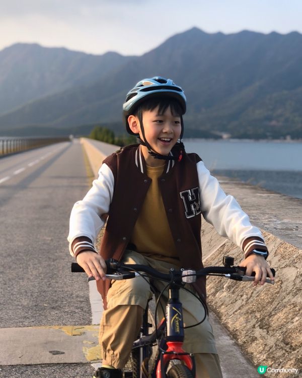 假期好去處——大美督踩單車睇日落享受家庭樂