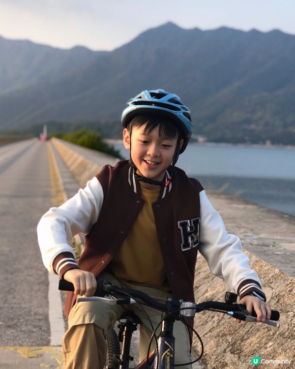 假期好去處——大美督踩單車睇日落享受家庭樂