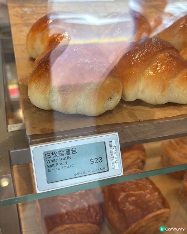 等我也來湊個熱鬧~不過SOGO店嘅Pop up店有好多產品都...
