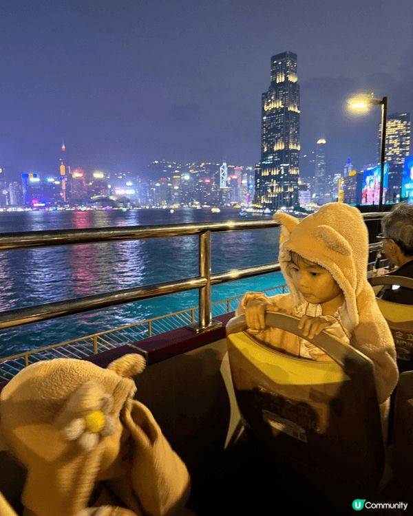 早前參加了聖誕燈飾開篷巴士遊，小朋友非常喜歡，像過山車又可以...