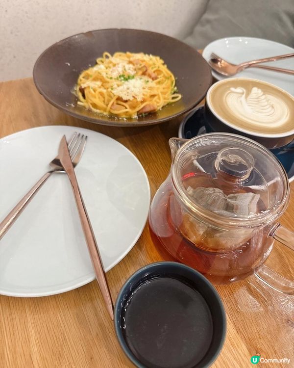 尖沙咀木系設計文青風Cafe