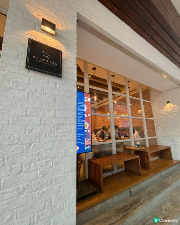 尖沙咀木系設計文青風Cafe