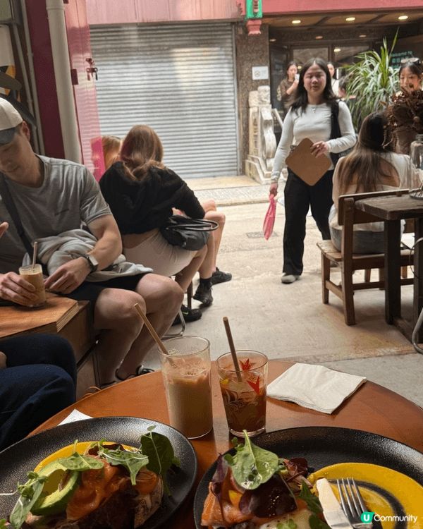 Halfway Coffee喺上環古董街摩羅上街，融合七、八...