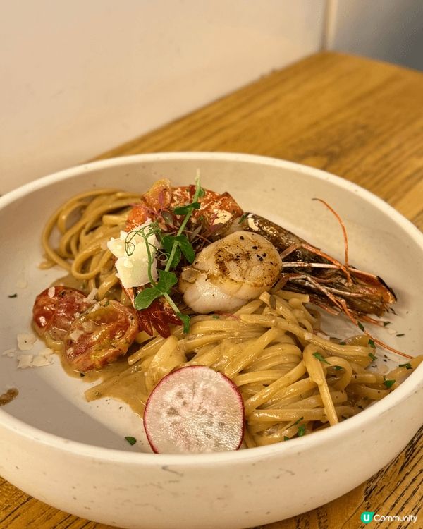 大埔小店Polaris，食物美味，價錢合理，環境舒適。紅蝦意...