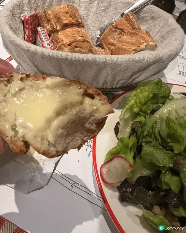 La Vache! 主打Steak and Frites，深...