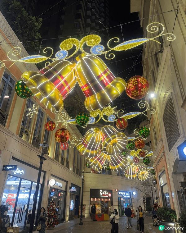 聖誕節期間，去左利東街行左陣，d聖誕裝飾都好靚同好特別，唔知...