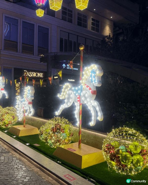 聖誕節期間，去左利東街行左陣，d聖誕裝飾都好靚同好特別，唔知...