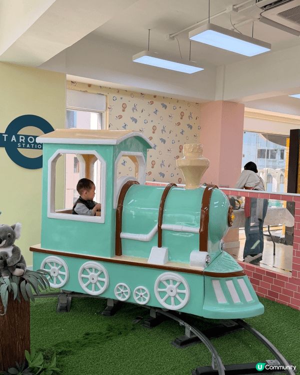 最近帶兒子去了同學聚會的包場派對，地點在北角的 Playro...