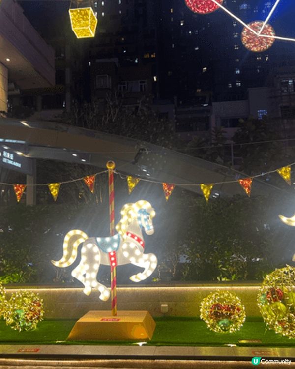 香港灣仔區聖誕限定打卡：利東街真係冇得輸好有氣氛，同倫敦有得...