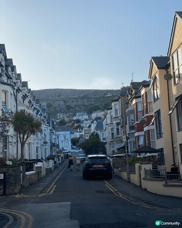 這是在英國一個偏遠地區Llandudno，適合夏天時一家大小...