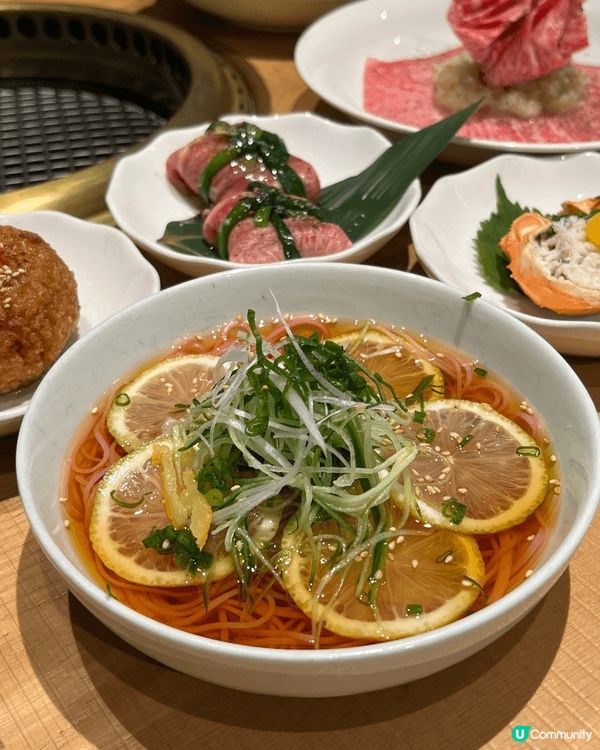 聖食大餐又想食得特別，試下火土燒肉，將露營風格與燒肉融合，創...