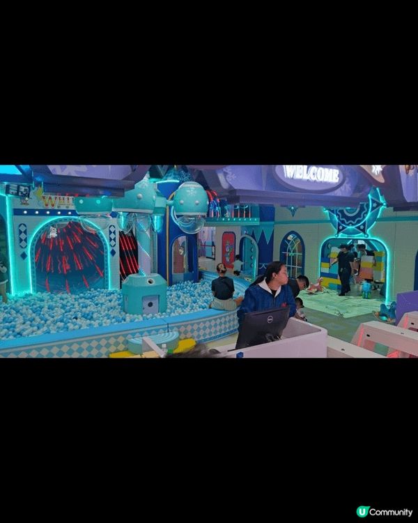 最近新開在灣仔合和商場的歡樂天地非常多遊樂設施，而且有小朋友...