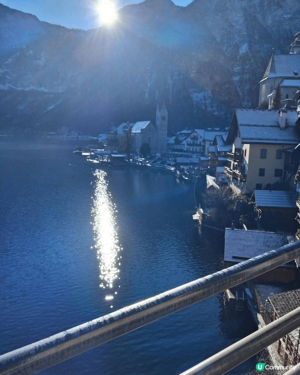 位於奧地利哈爾施塔特，被譽為世界上最美的小鎮，是《冰雪奇緣》...