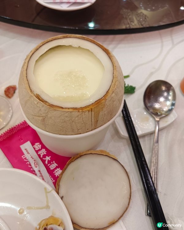 椰皇燕窩燉鮮奶