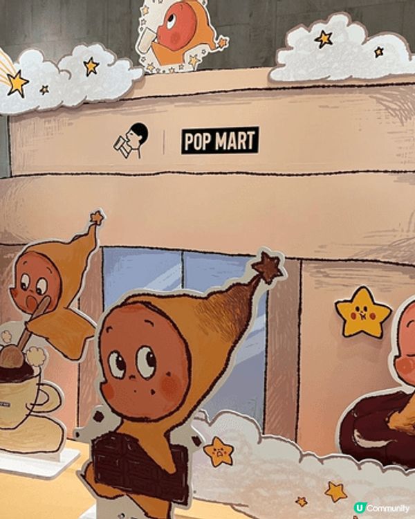 廣州天環嘅聖誕玻璃球裝置今年一推出就引來大量好評，唔少市民同...