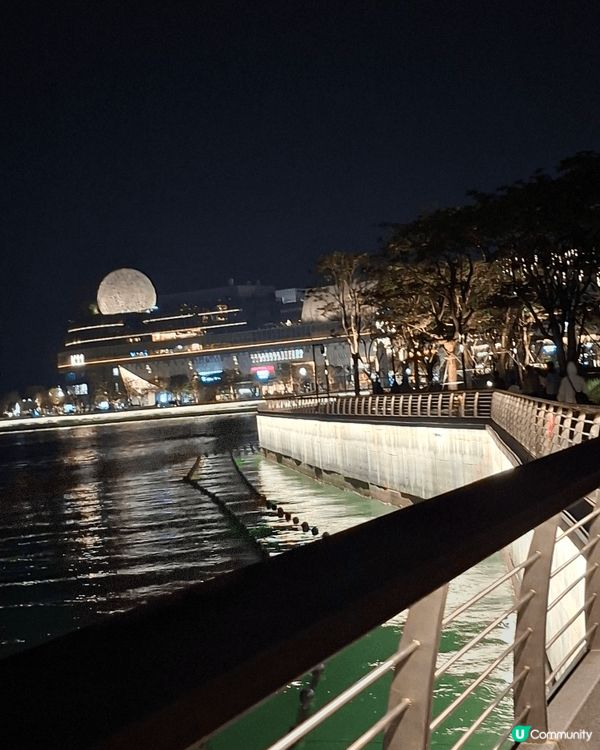 這是深圳太子灣K11，這裡夜景好美，很適合情侶來打卡