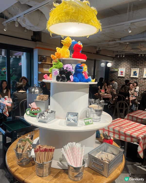 東京的Sunshine City，有間「SESAME STR...