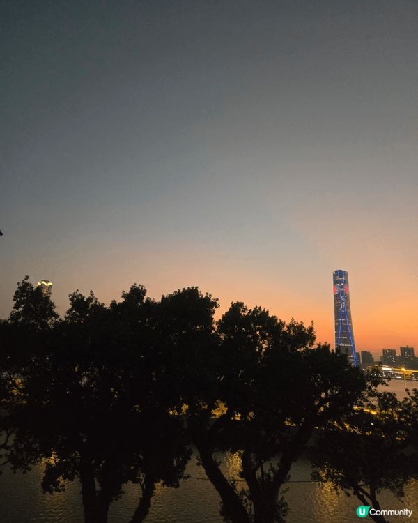 澳門媽閣前地，晚上風景秀麗，比日間多了份寧靜。