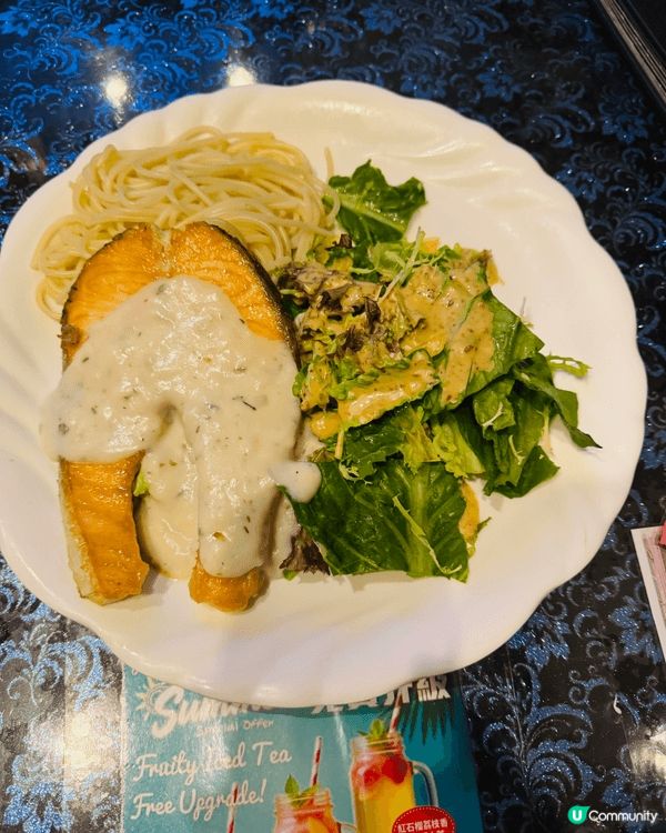 去Neway唱k勁抵，星期一至四k lunch人頭費＄119...
