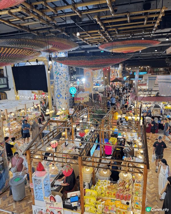 曼谷最大的室內水上市場！ICONSIAM 是曼谷最熱門的購物...