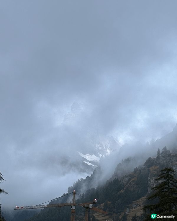 瑞士嘅馬特洪峰，三角朱古力嘅代表，朝早5點起身就為了睇佢日出...