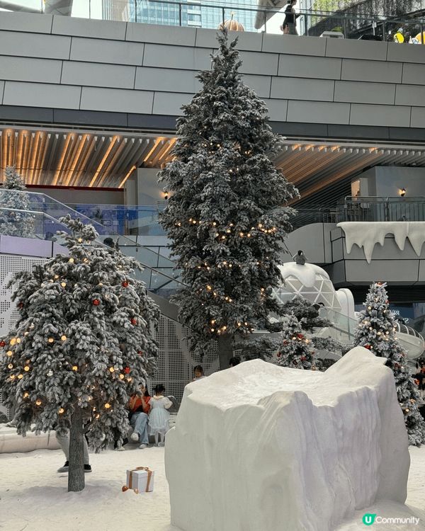 深圳萬象前海的冰雪之境飄雪靚景適合打卡，渡過一個特別的白色聖...