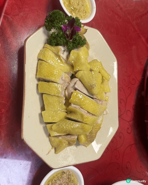 農庄美食，筲箕魚4味，一啲都唔腥，魚肉夠滑，大陸的雞10分好...