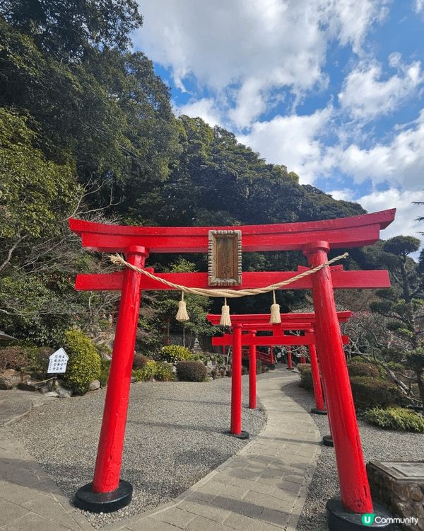 終於黎到別府嘅海地獄啦，天氣勁好，見到神秘又壯觀嘅藍色熱泉，...