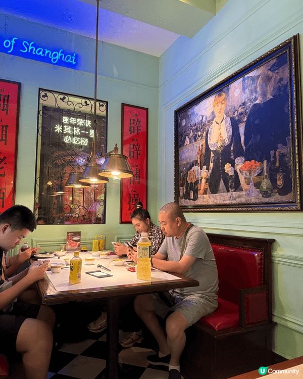 第一次去上海唔同地方睇，去咗上海豫園，真係好多嘢睇好宏偉啊。...