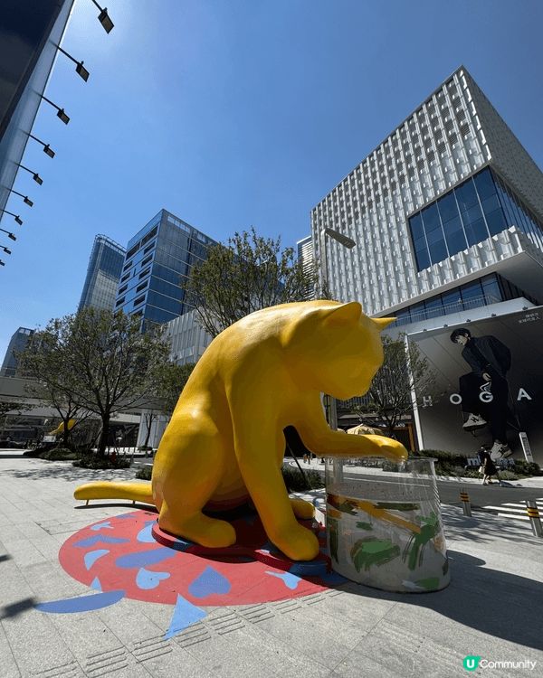 深圳灣萬象城有很多得意打卡位，沿商場一帶都可以找到貓足跡，非...