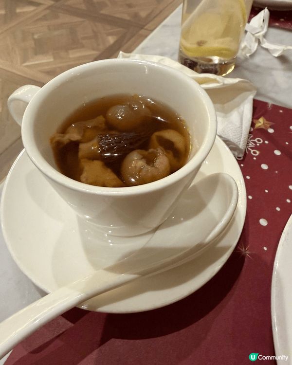 今年聖誕同老公去左食歷山酒店自助餐，呢間酒店之前都想試，因為...