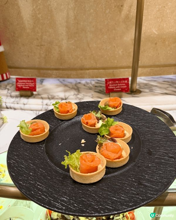 今年聖誕同老公去左食歷山酒店自助餐，呢間酒店之前都想試，因為...