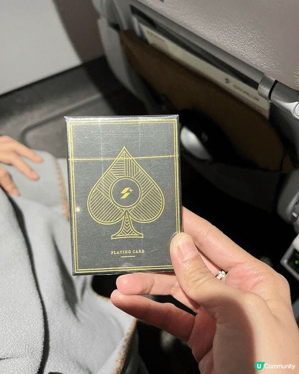 去台灣搭乘星宙航空 飛機上的免費啤牌  #OK即刻