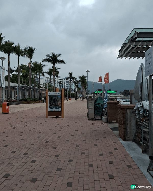 風景優美環境清幽， 海外沿線， 長長的沿岸， 一望無際的海邊...