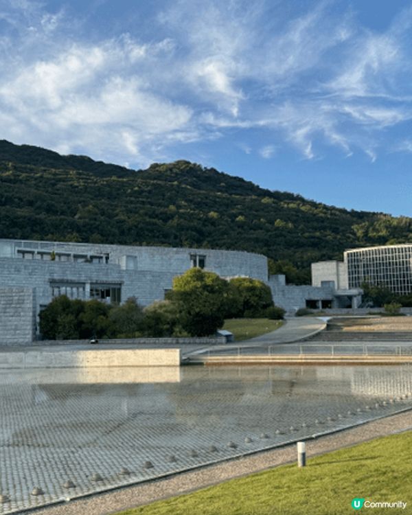 淡路島夢舞台好靚～安藤忠雄啲水泥建築好型，望住個瀨戶內海，真...