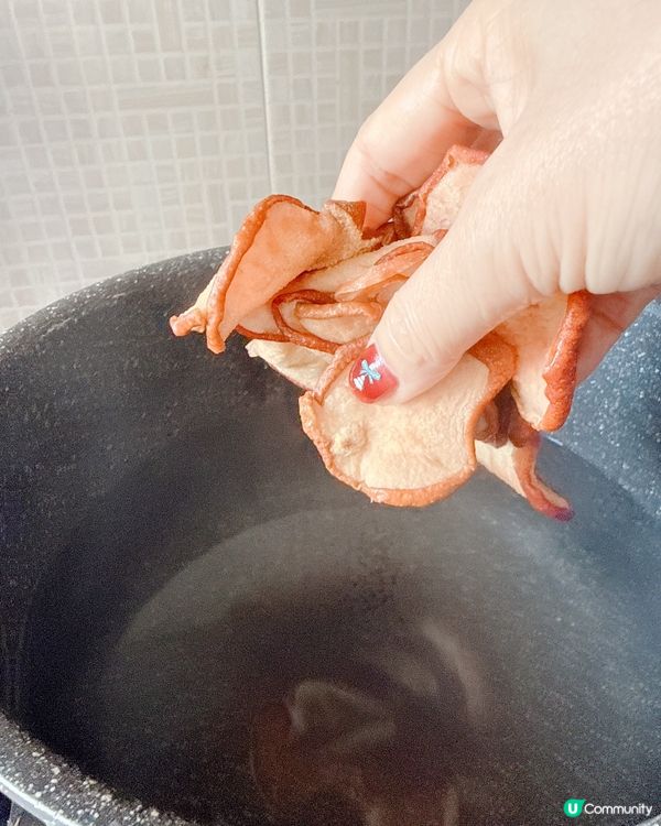 雪梨金羅漢果茶｜滋潤喉嚨又暖身 