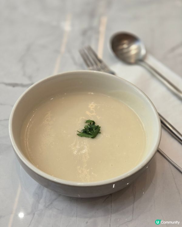 Lizto - 岩晒一個人放空的咖啡室