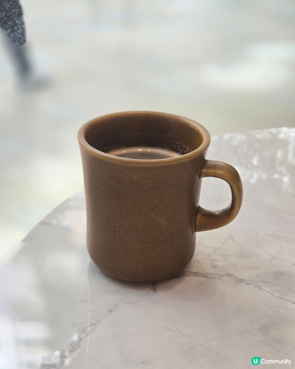 Lizto - 岩晒一個人放空的咖啡室