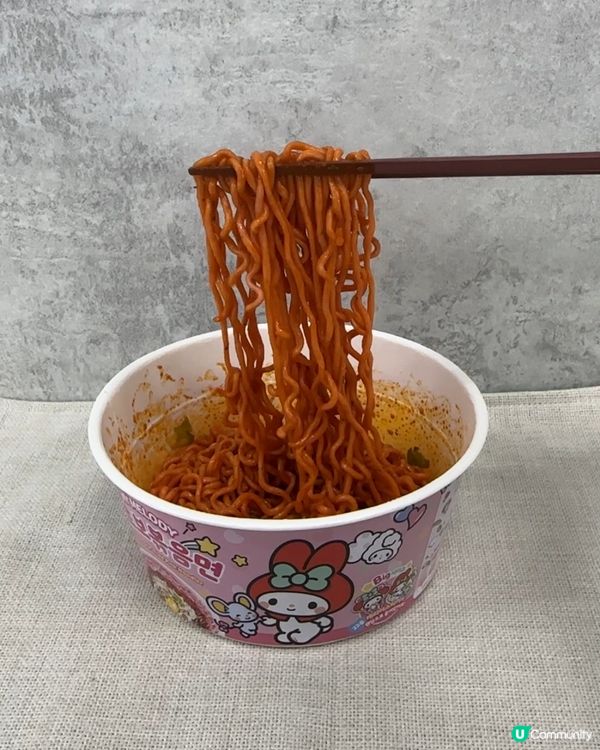 韓國人氣My Melody&Kuromi杯麵！附送超可愛閃閃貼紙