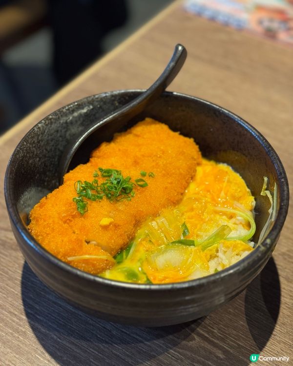 灣仔平日滿座lunch