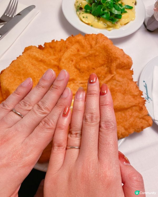 維也納出名炸豬排店