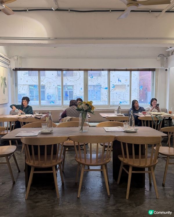 蜜瓜竹炭窩夫🤤脆軟糯米香！