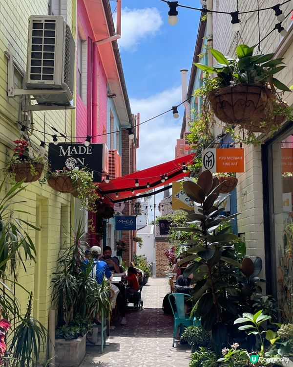 彩色小巷咖啡☕️夏日插畫感！