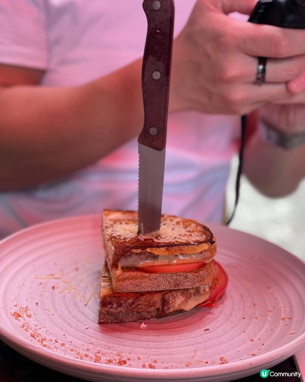 彩色小巷咖啡☕️夏日插畫感！