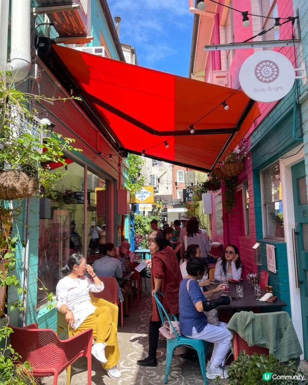 彩色小巷咖啡☕️夏日插畫感！