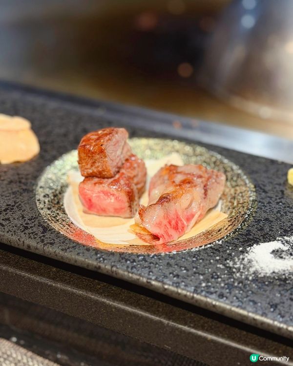 跟閨蜜聚會相約去吃吃鐵板燒盛宴🥰選了位於尖沙咀的｢秋田｣~來...