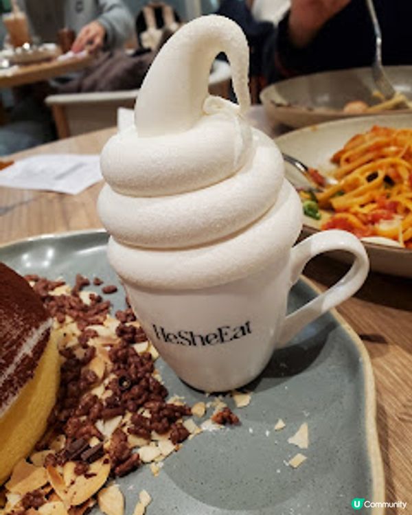 HeSheEat．日系木調咖啡廳嘅溫柔