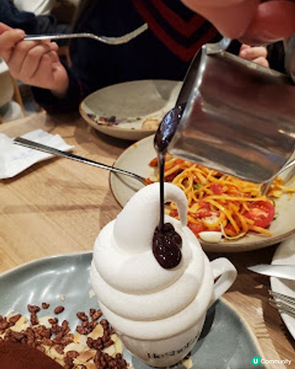 HeSheEat．日系木調咖啡廳嘅溫柔