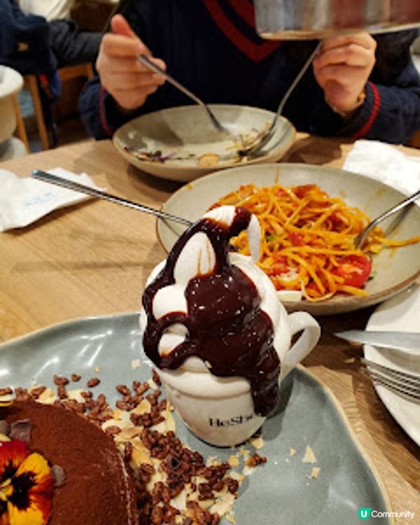 HeSheEat．日系木調咖啡廳嘅溫柔